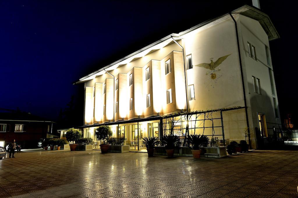 Hotel San Benedetto Peschiera del Garda Exterior foto