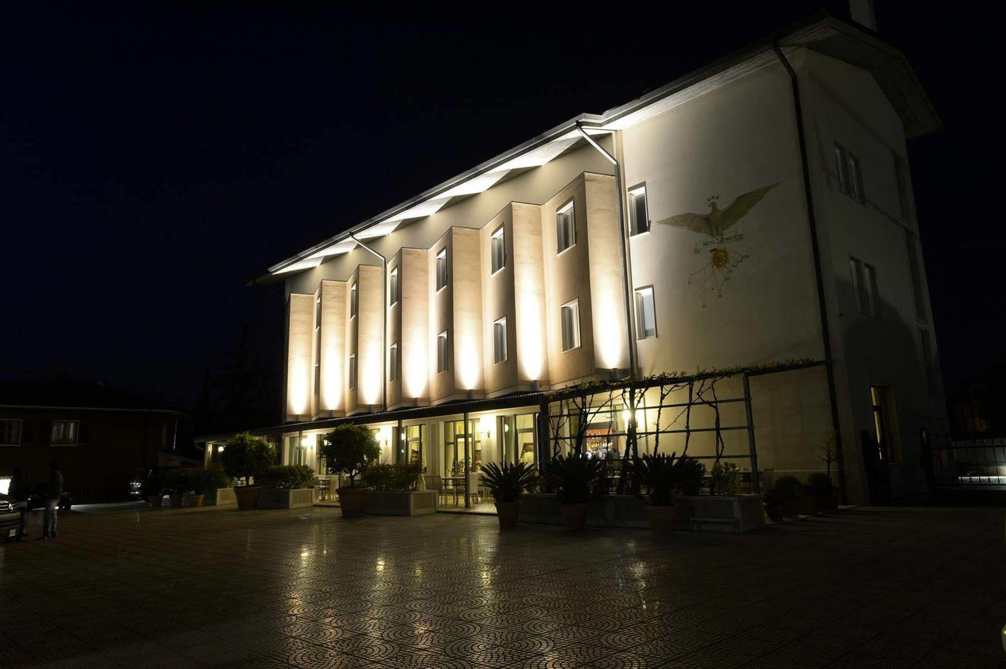 Hotel San Benedetto Peschiera del Garda Exterior foto